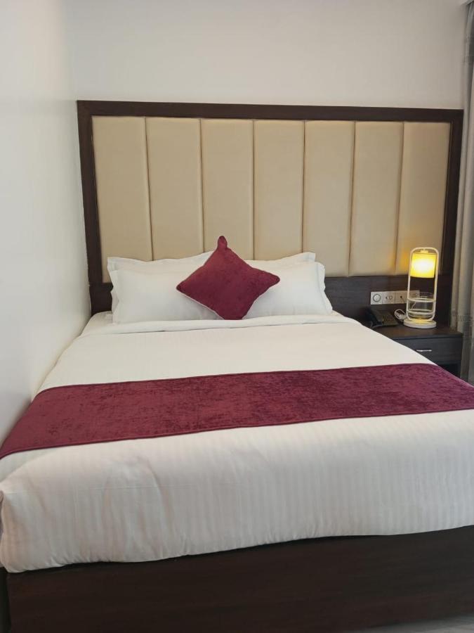 Shada Pathor Hotel & Resort Companiganj Esterno foto