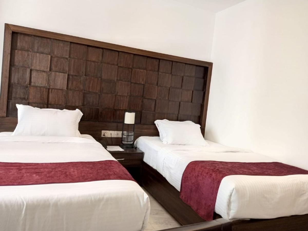 Shada Pathor Hotel & Resort Companiganj Esterno foto