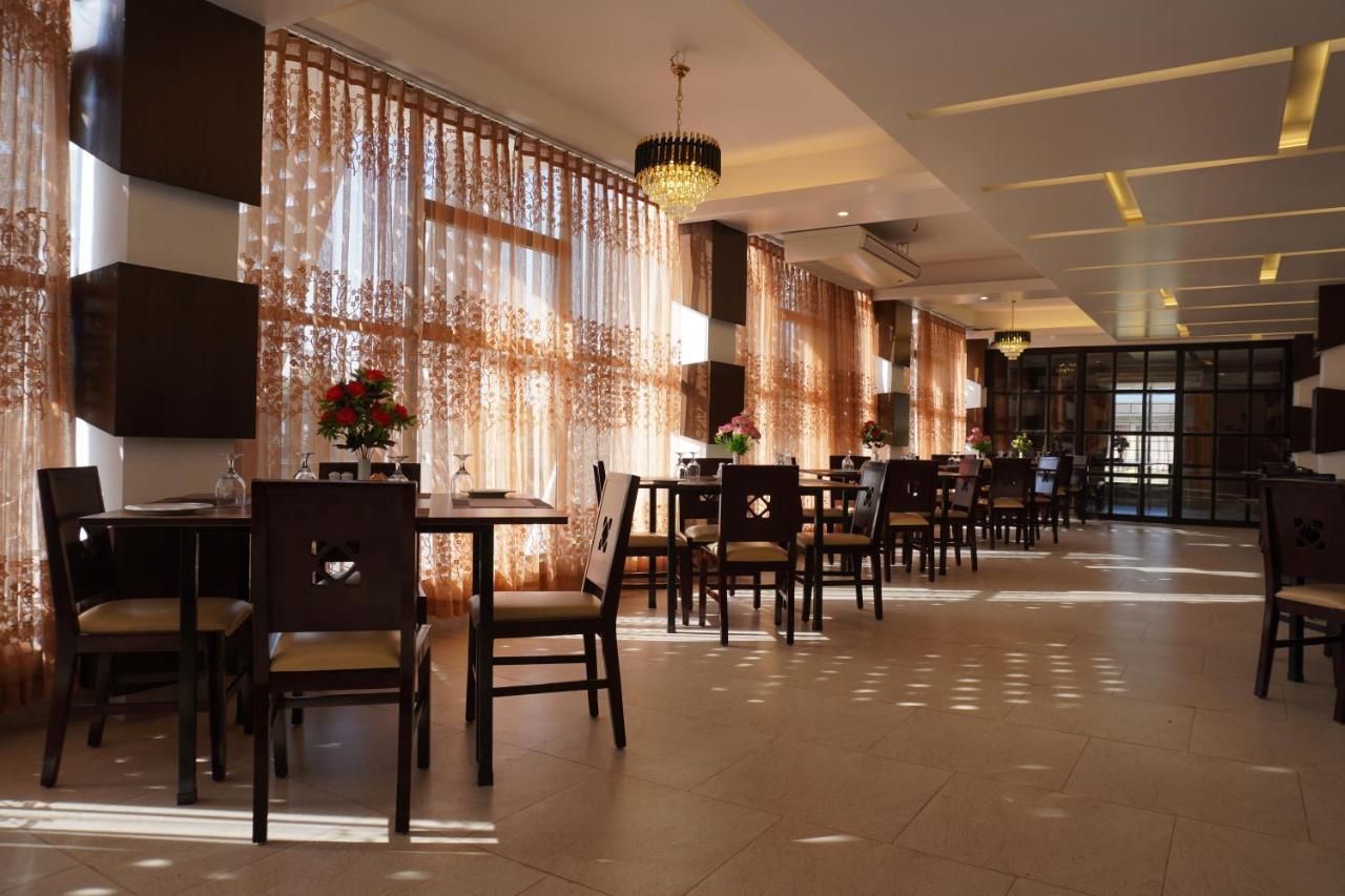 Shada Pathor Hotel & Resort Companiganj Esterno foto