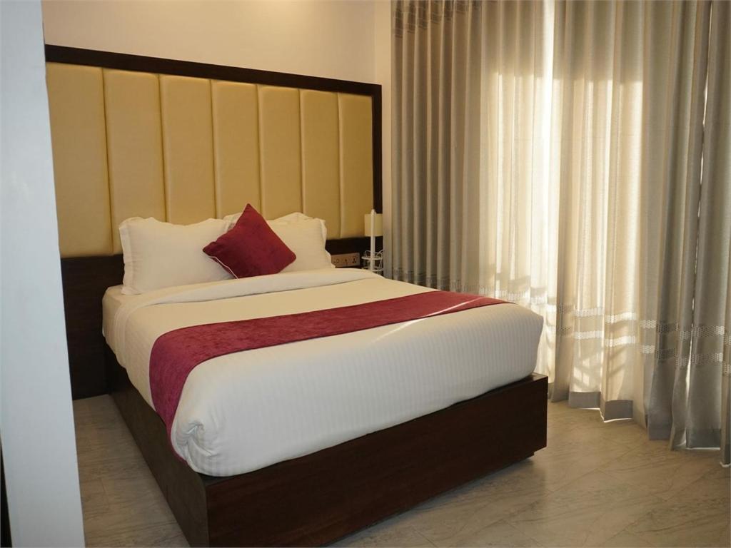 Shada Pathor Hotel & Resort Companiganj Esterno foto